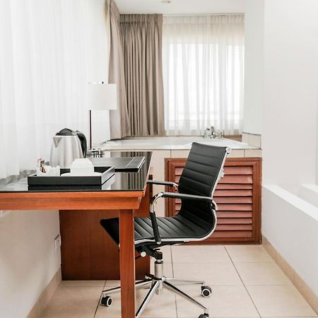 Costa del Sol Wyndham Pucallpa Esterno foto