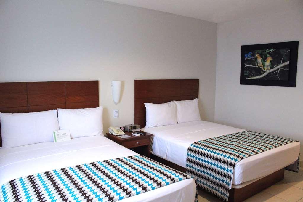 Costa del Sol Wyndham Pucallpa Camera foto A room at the hotel