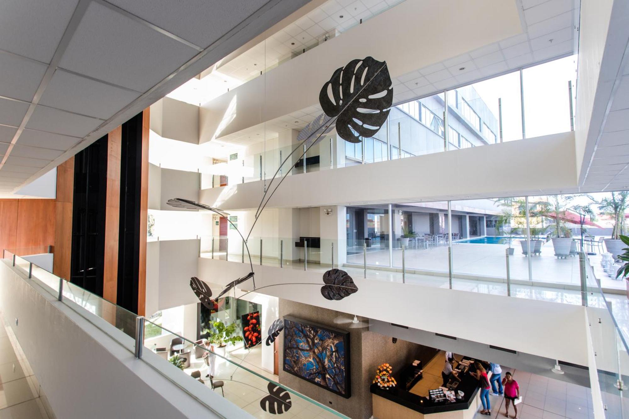 Costa del Sol Wyndham Pucallpa Esterno foto The interior of the new building