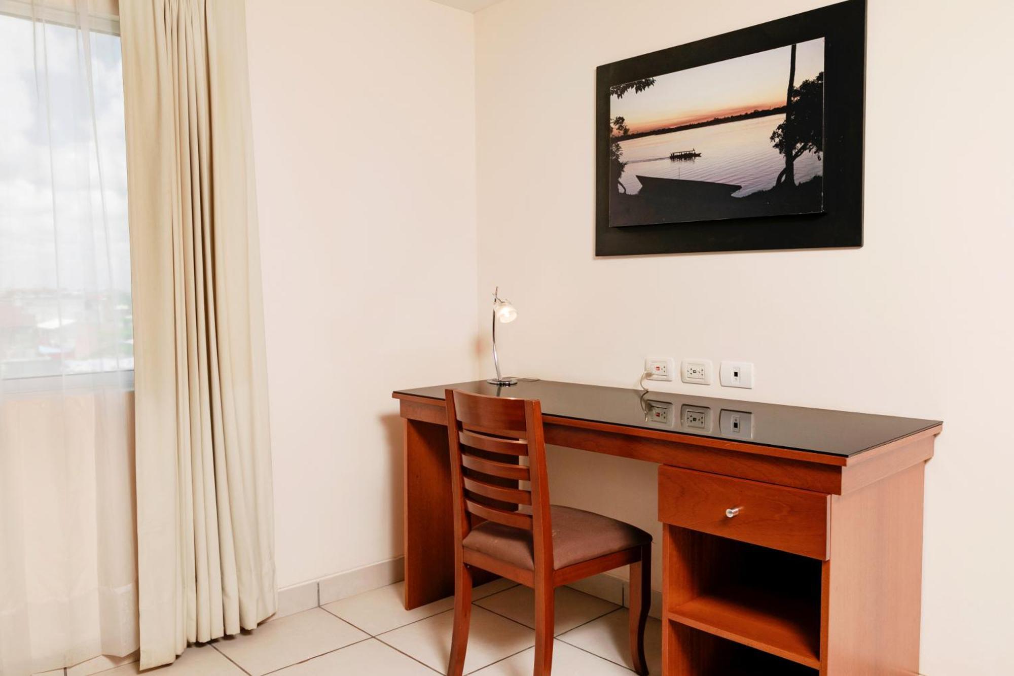 Costa del Sol Wyndham Pucallpa Esterno foto