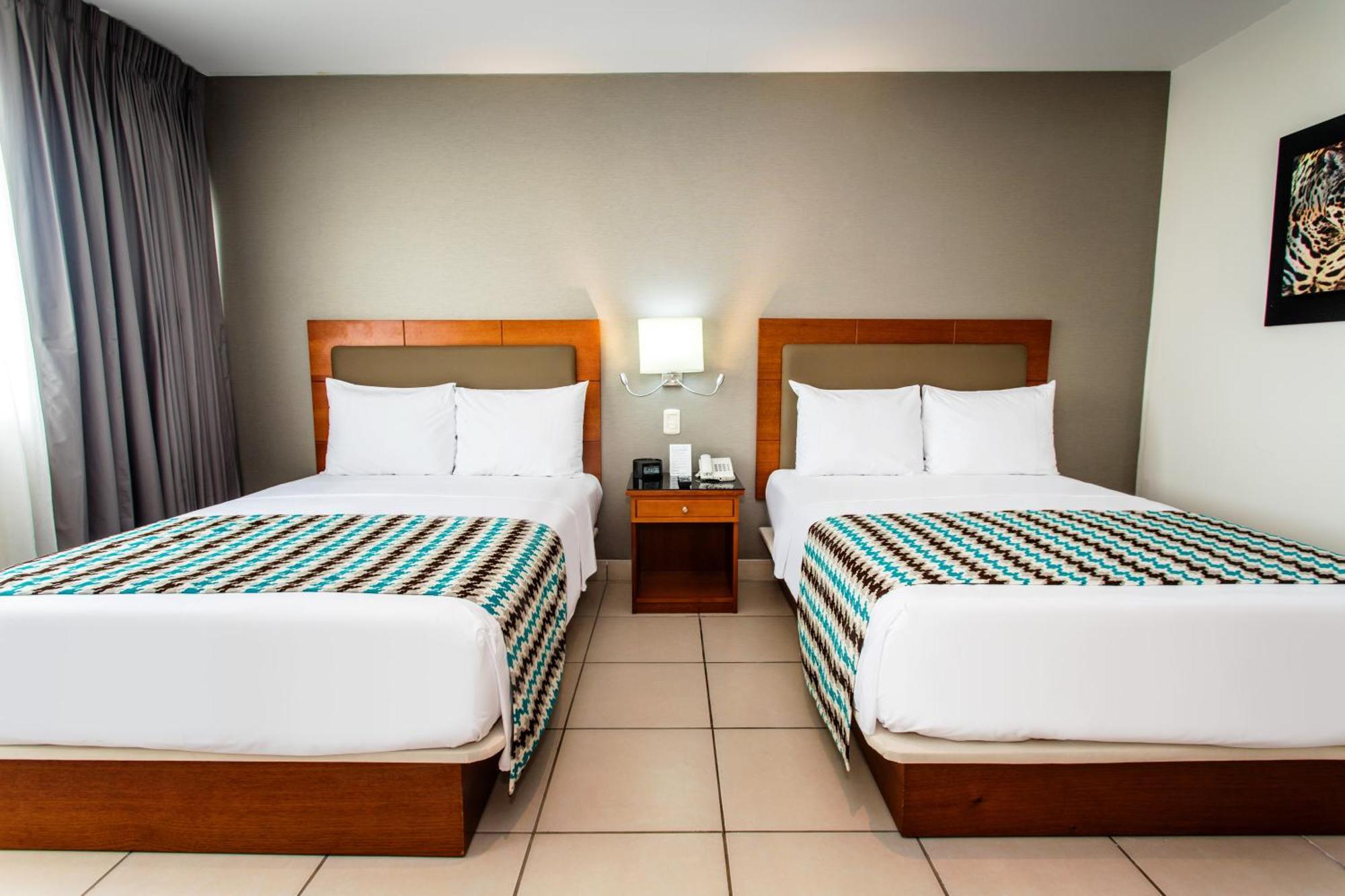 Costa del Sol Wyndham Pucallpa Esterno foto