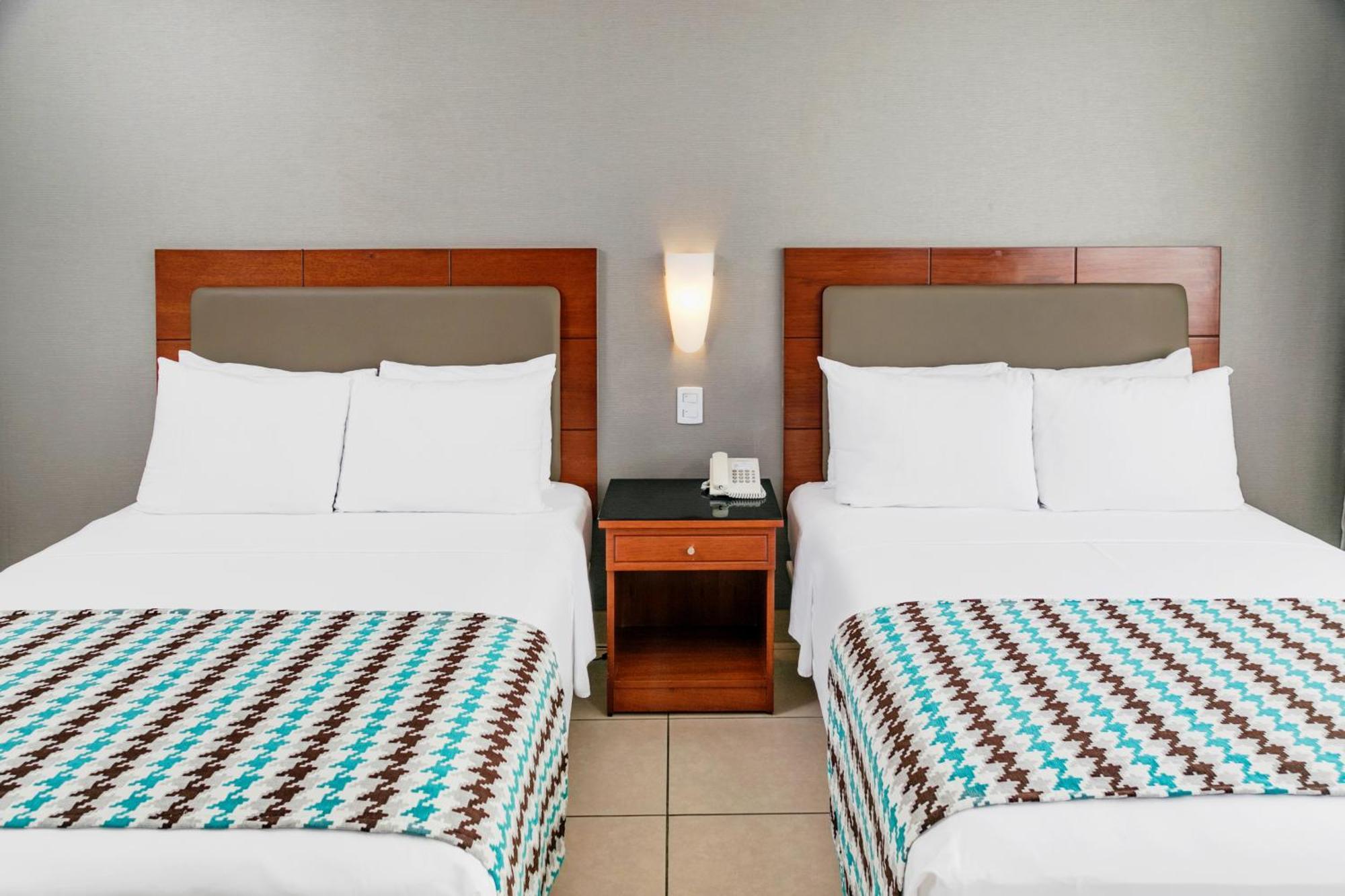 Costa del Sol Wyndham Pucallpa Esterno foto