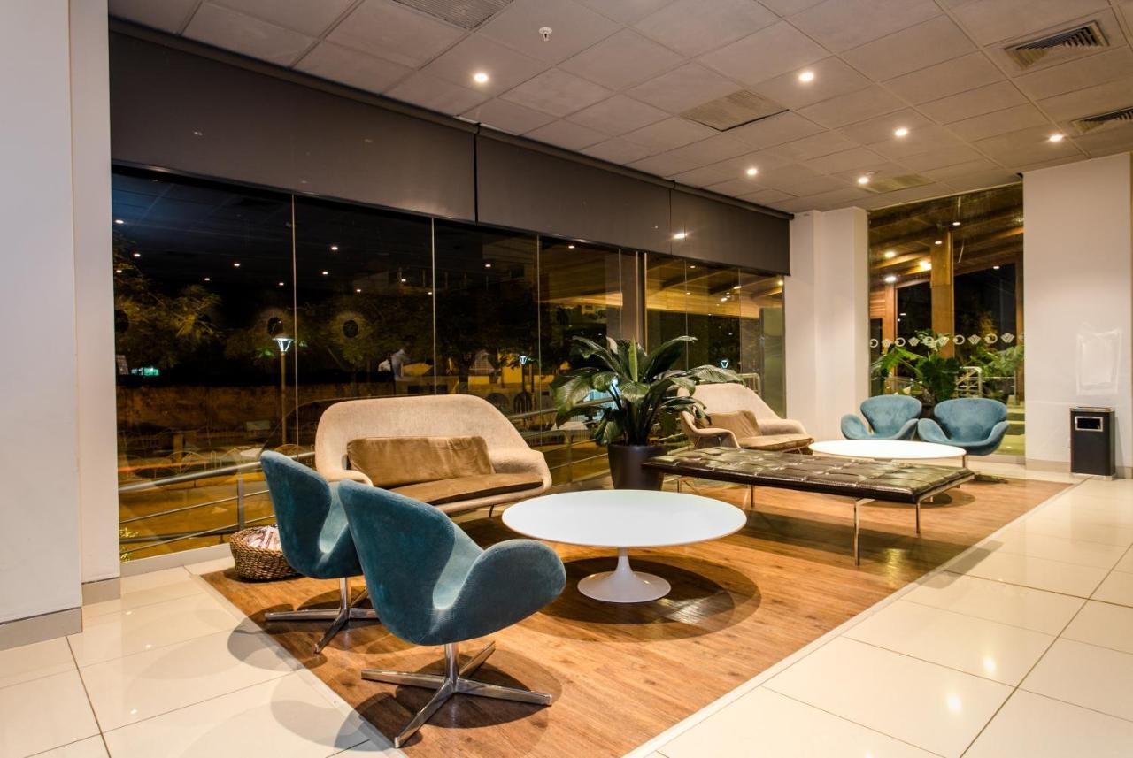 Costa del Sol Wyndham Pucallpa Esterno foto The interior of the lounge
