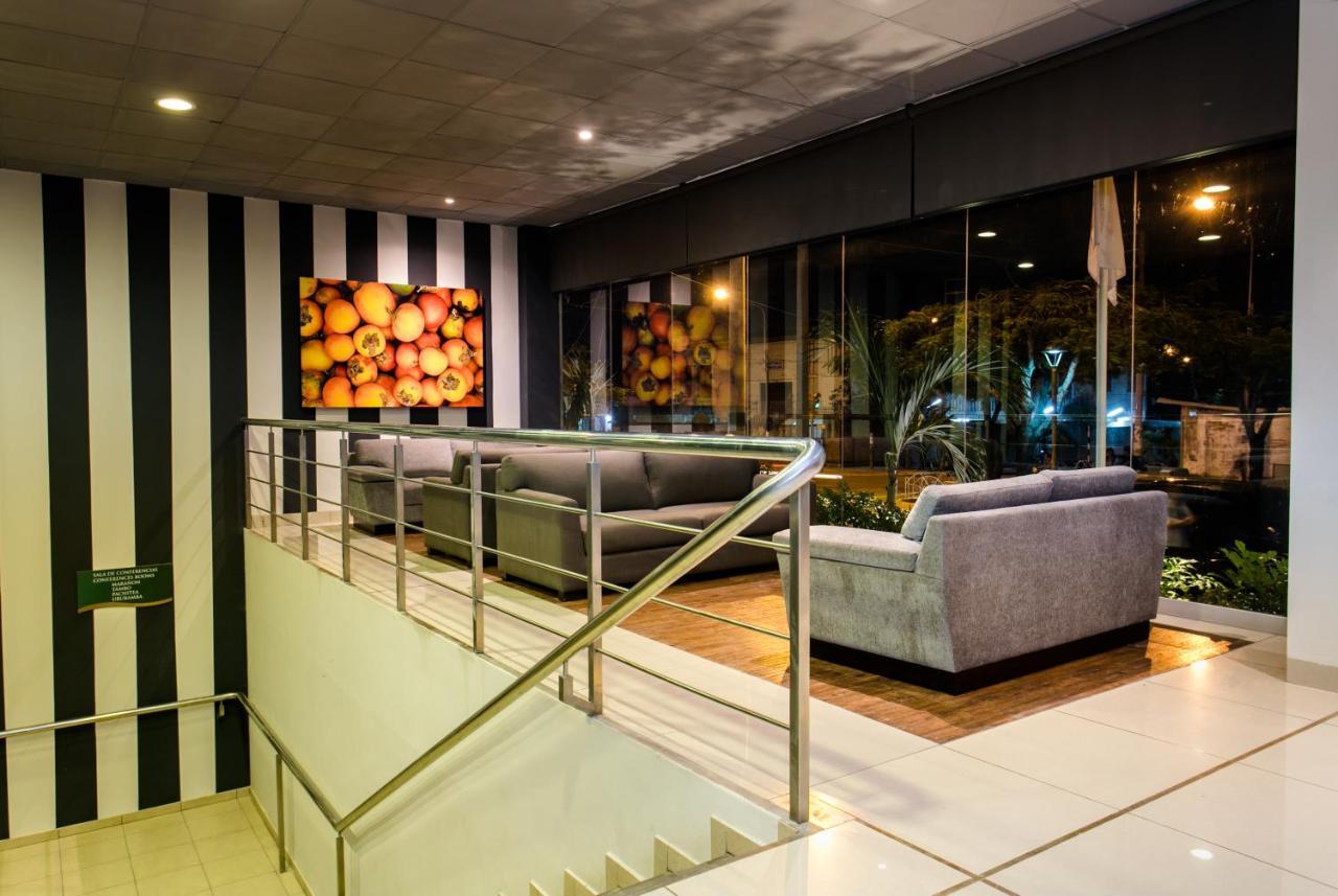 Costa del Sol Wyndham Pucallpa Esterno foto Lobby